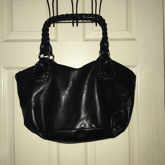 Large Guess hobo purse - Picture 3 of 5